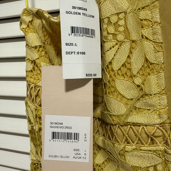 Keepsake Imagine Golden Yellow Lace Midi Dress size L / 8 - Picture 11 of 13